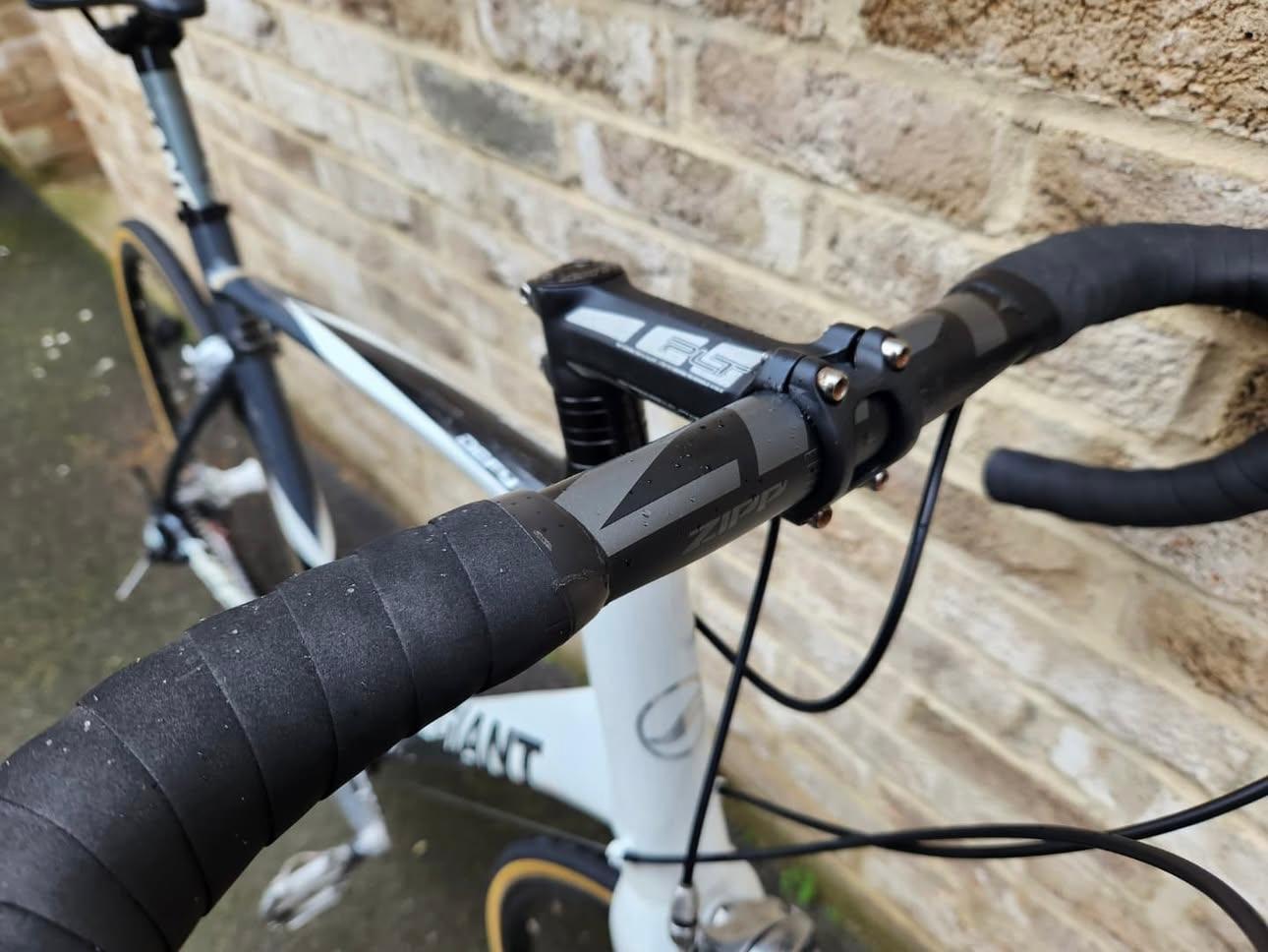 Giant Defy 2.5 Road bike 56cm