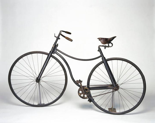 The Complete History of the Bicycle: From the Draisienne to the E-Bike Revolution